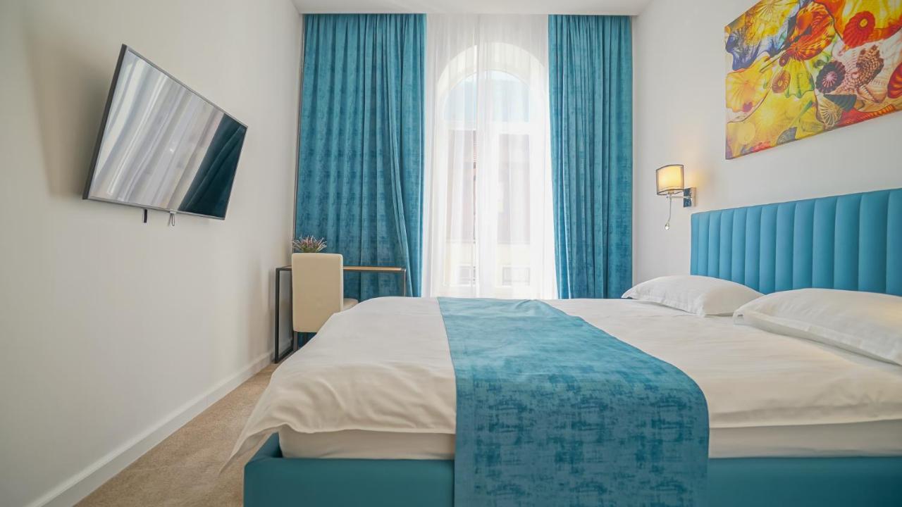 Zoom Rooms Brašov Exteriér fotografie
